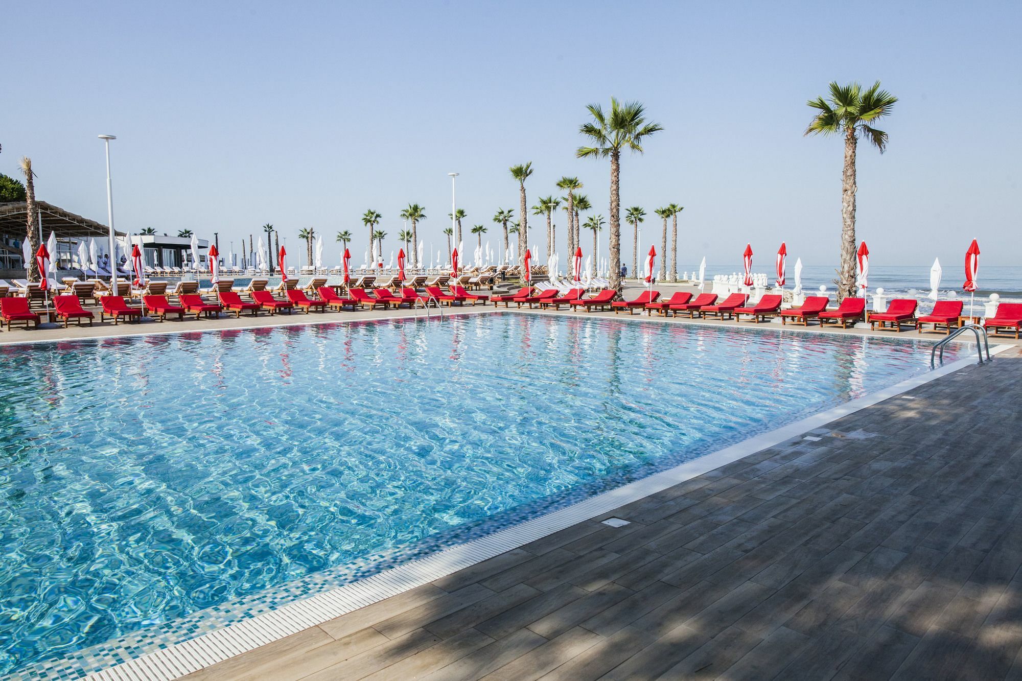 Hotel Prestige Golem (Tirana)