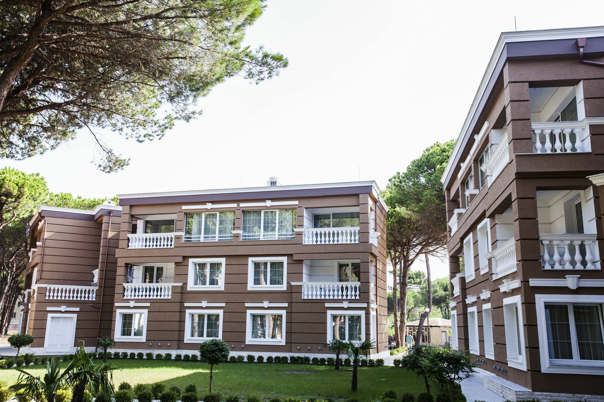 Prestige Golem (Tirana)